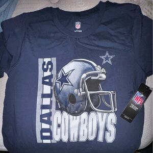 Dallas Cowboys YL shirt w tag
Ralph Lauren YS grey shorts
Used Adidas US 5 shoes